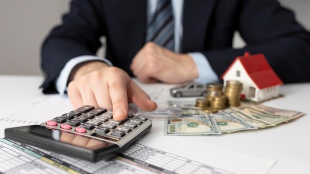 How to Set Realistic Financial Goals for 2025 – Site Title
